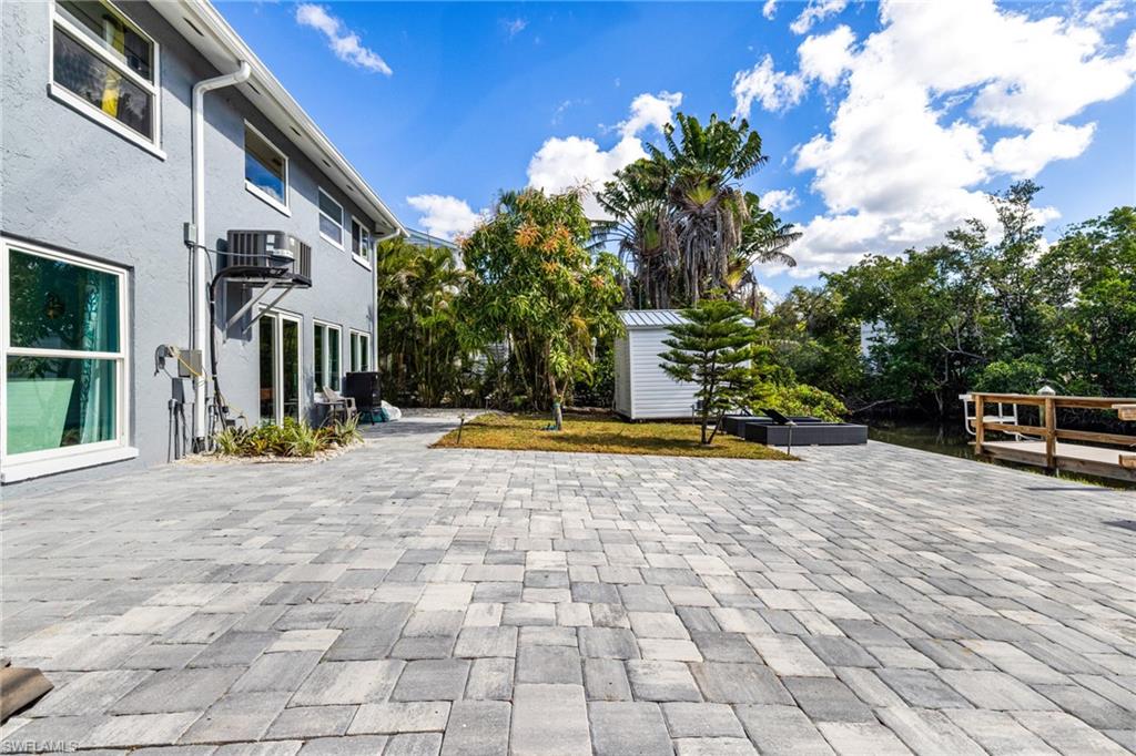 LEDFORD SHORES - Residential