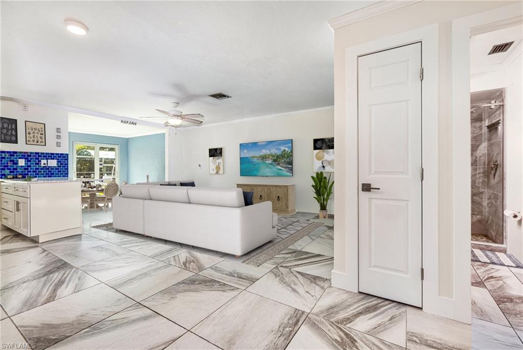 LEDFORD SHORES - Residential