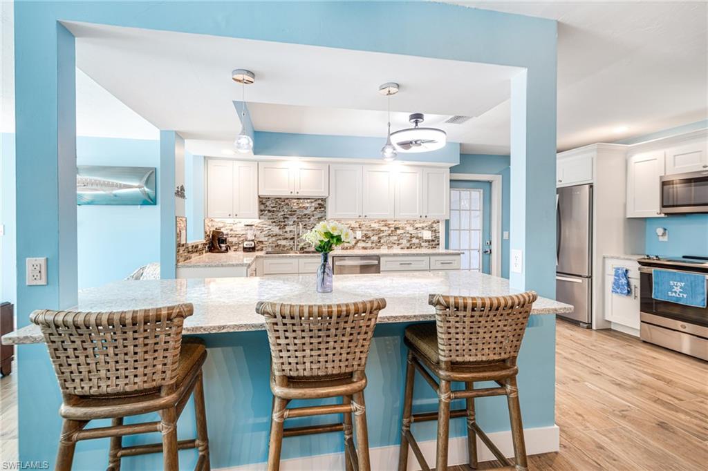 LEDFORD SHORES - Residential