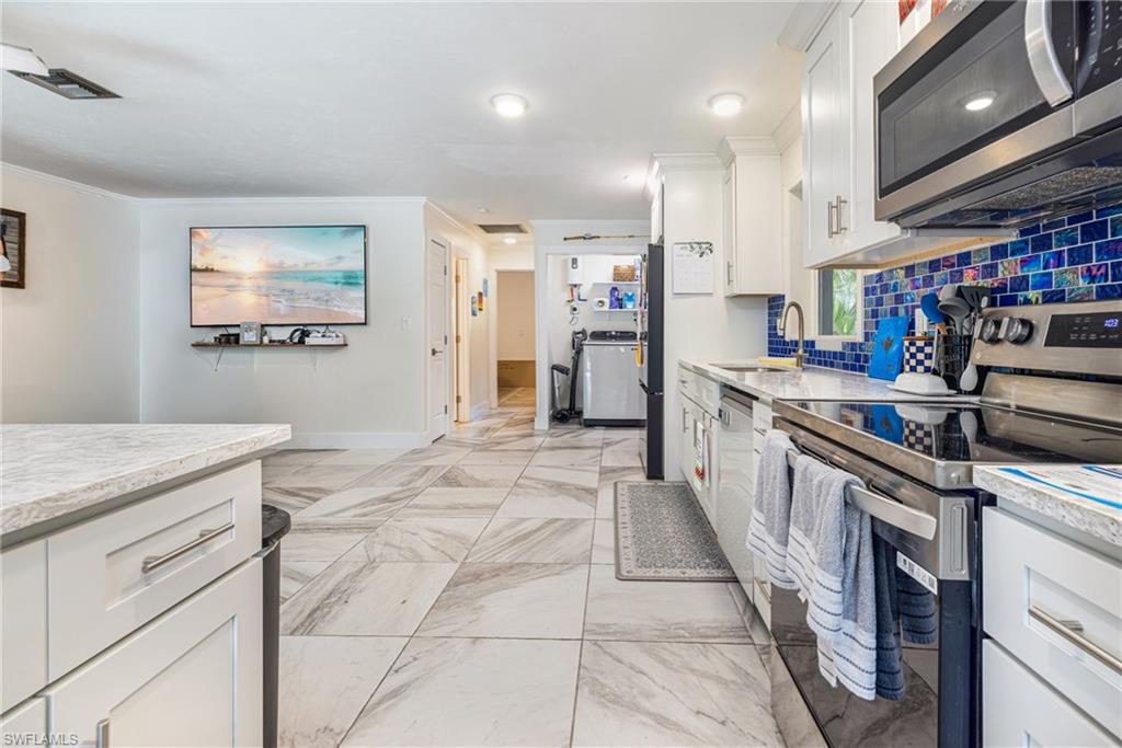 LEDFORD SHORES - Residential