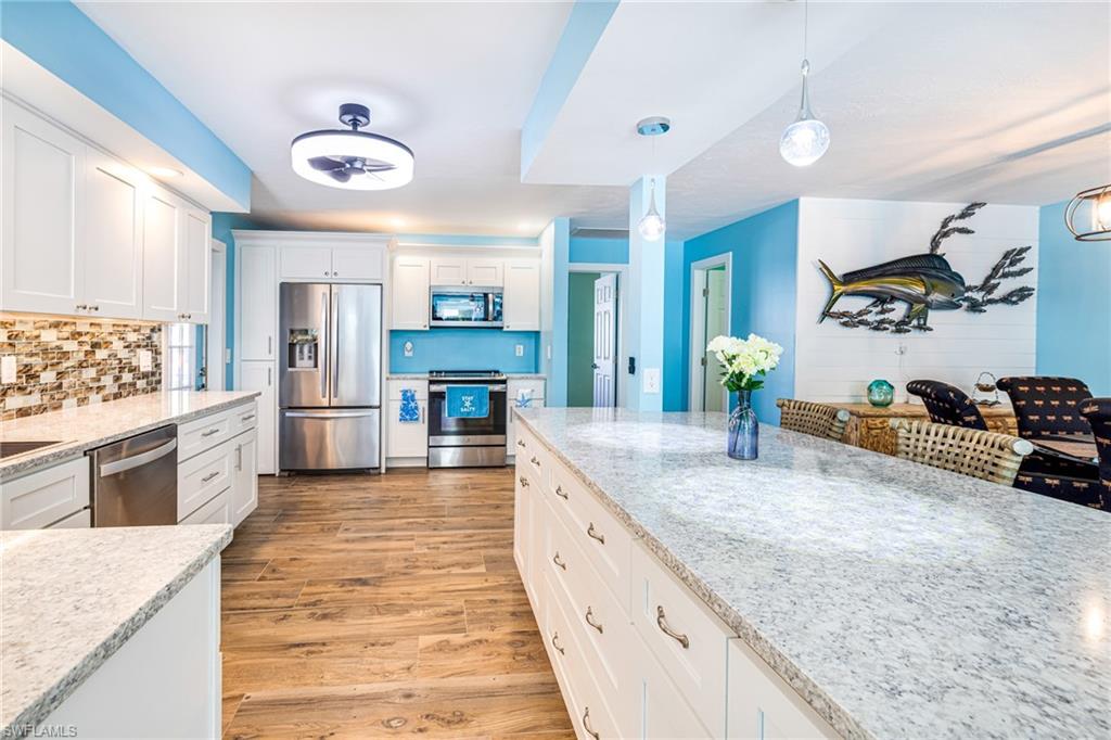 LEDFORD SHORES - Residential