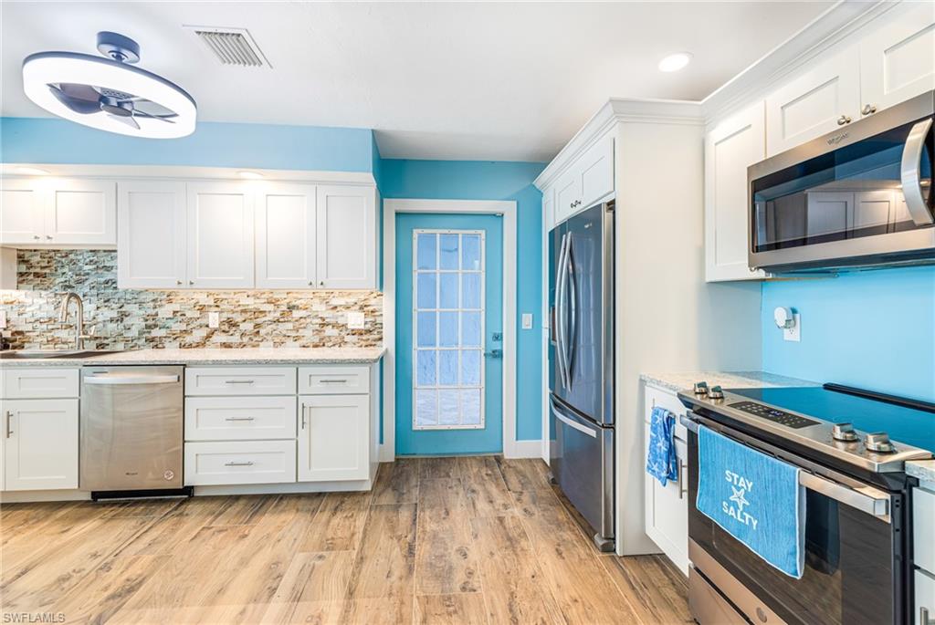 LEDFORD SHORES - Residential