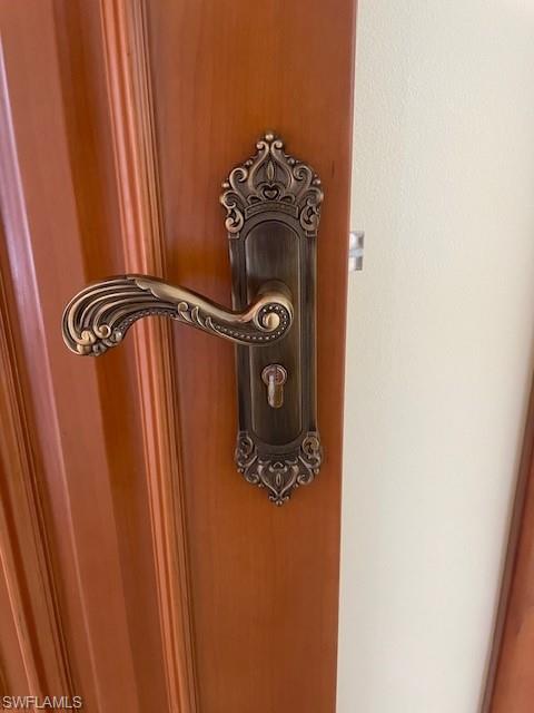 MARCO BEACH - Residential