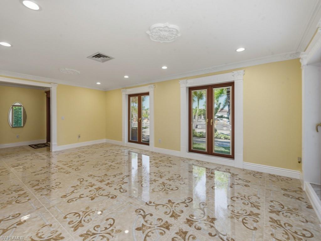 MARCO ISLAND - Residential