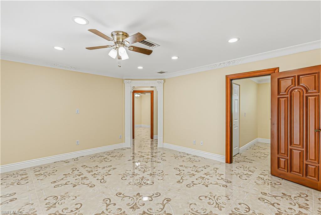 MARCO BEACH - Residential