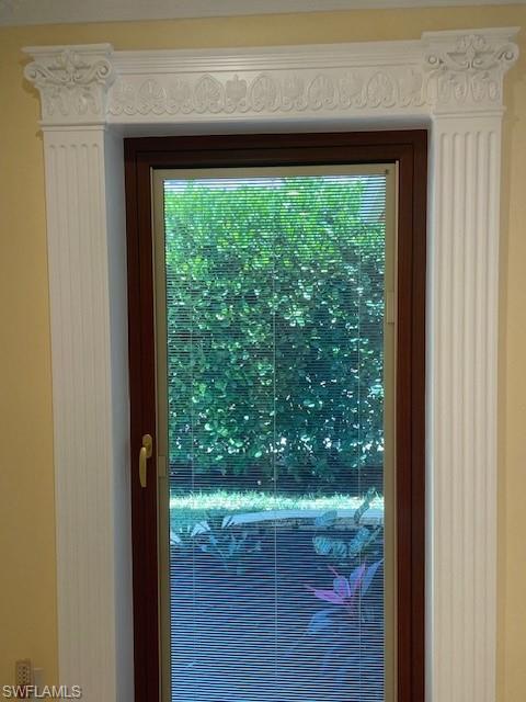 MARCO BEACH - Residential