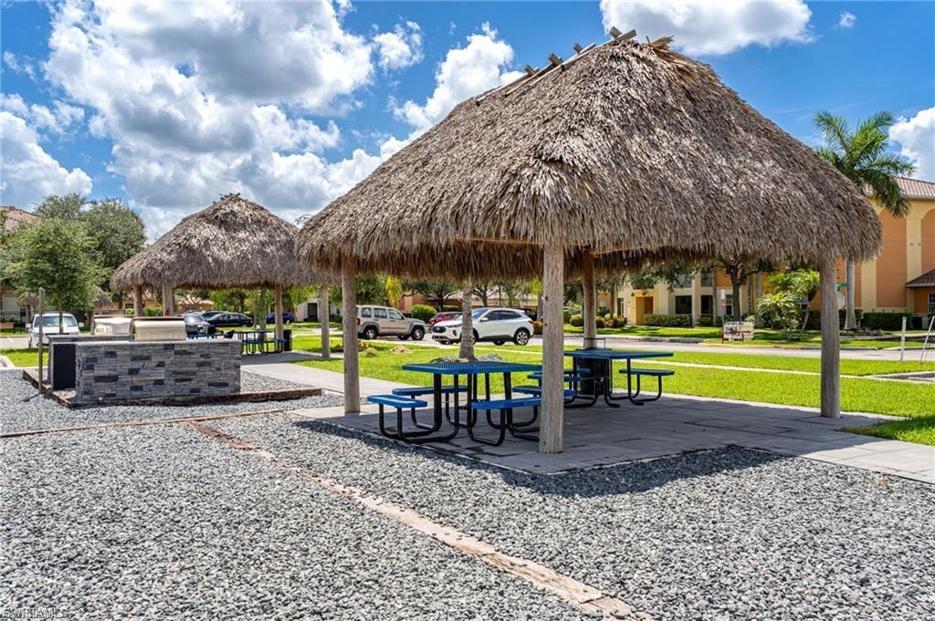 ISLES OF PORTO VISTA - Residential