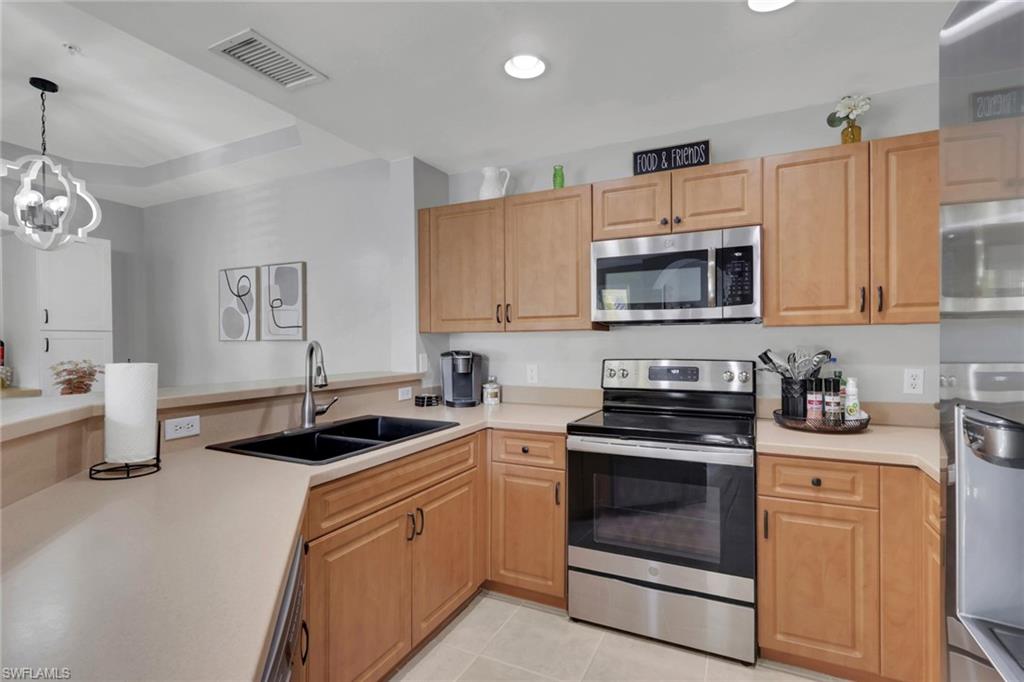 ISLES OF PORTO VISTA - Residential