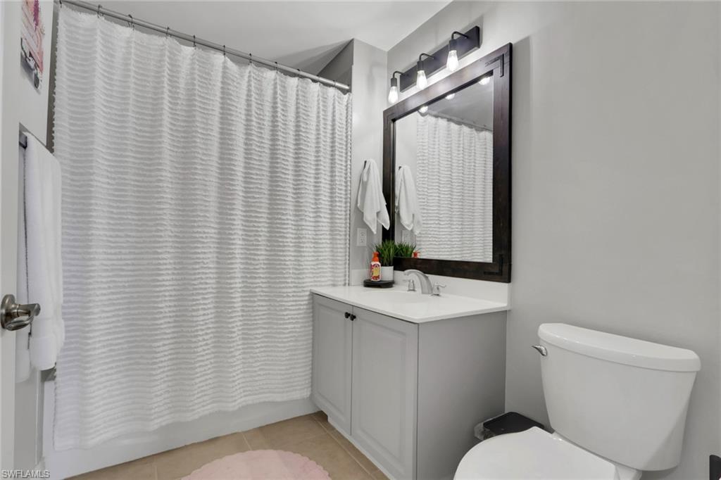 ISLES OF PORTO VISTA - Residential