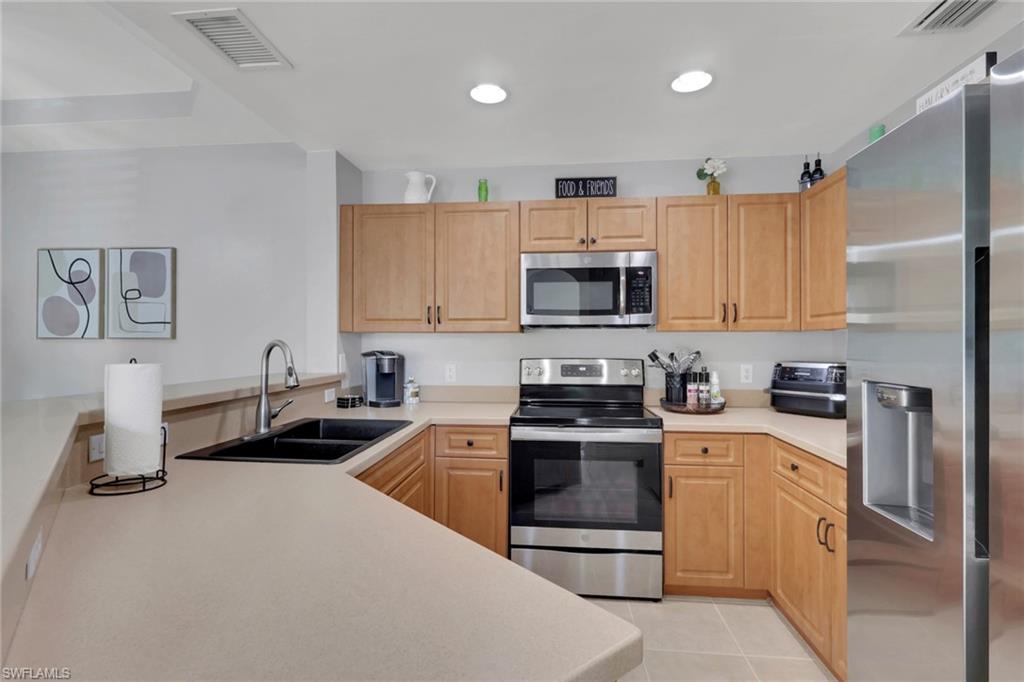 ISLES OF PORTO VISTA - Residential