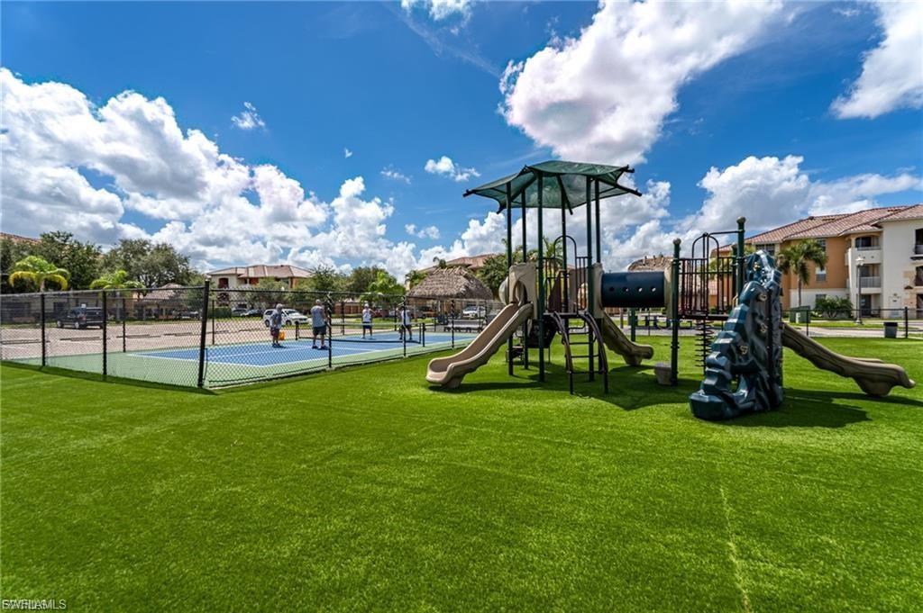 ISLES OF PORTO VISTA - Residential