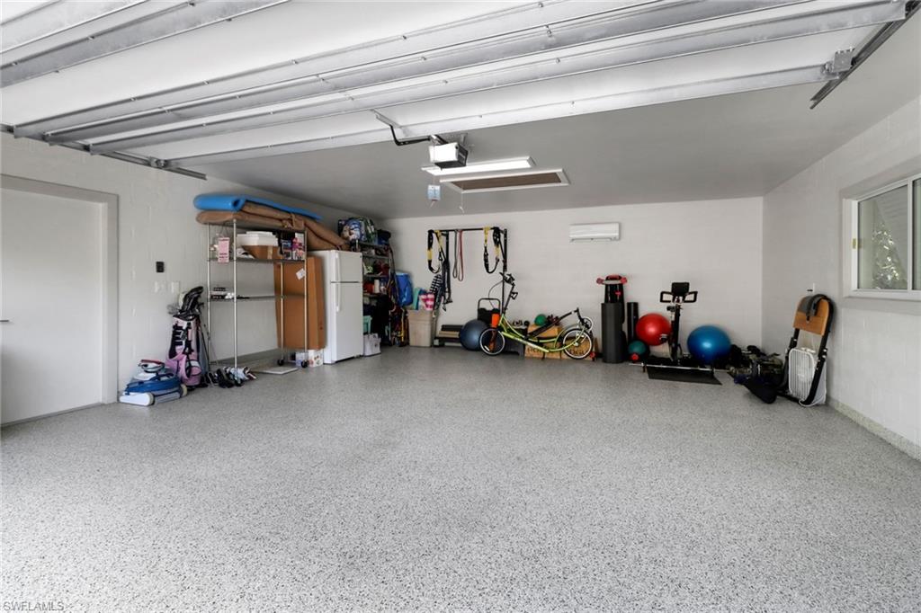 SEAGATE VILLAS - Residential