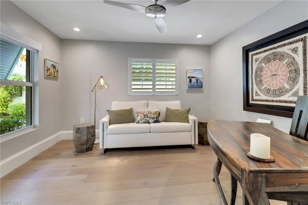 SEAGATE VILLAS - Residential