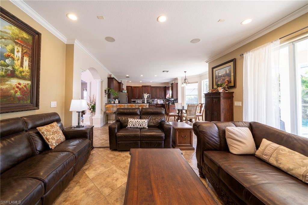 BOTANICA LAKES - Residential