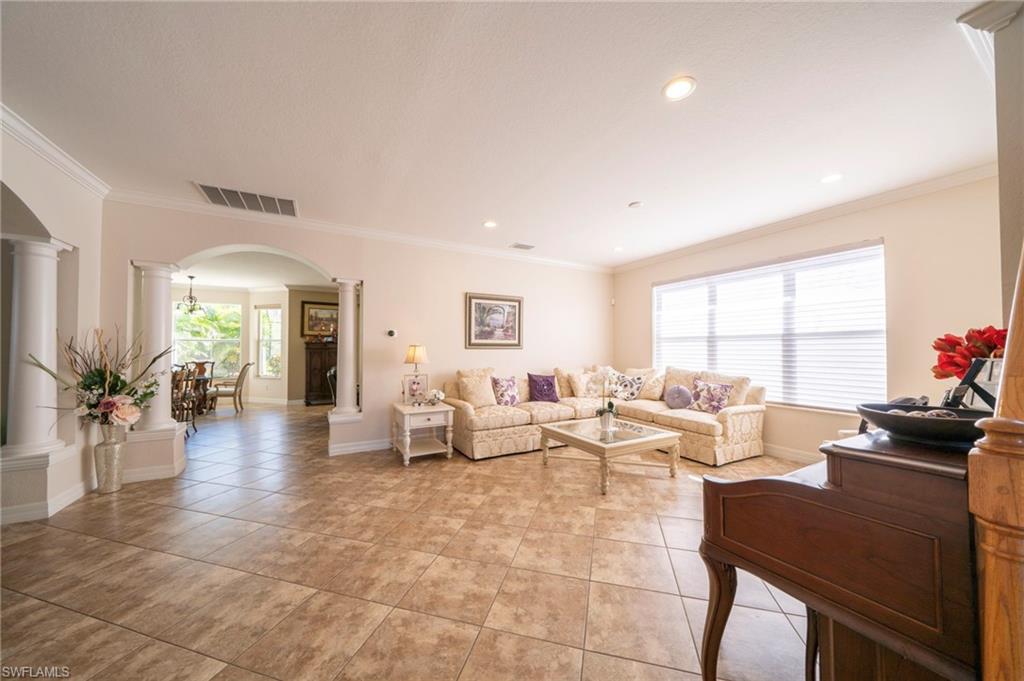 BOTANICA LAKES - Residential