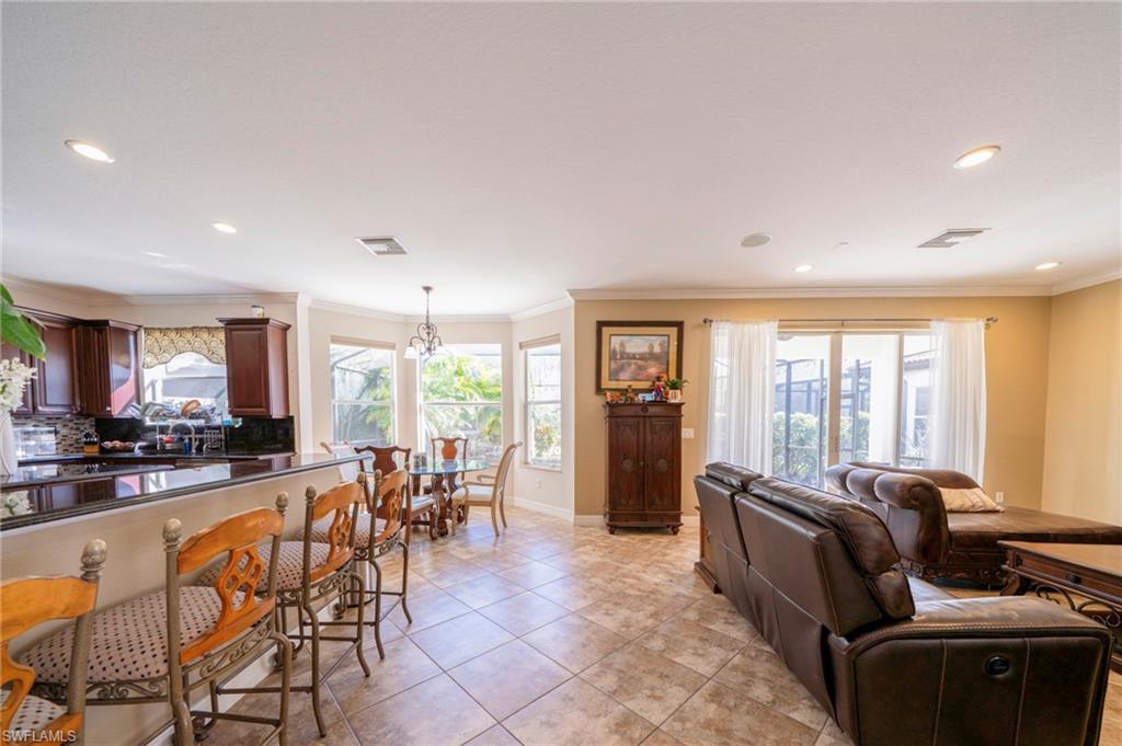 BOTANICA LAKES - Residential