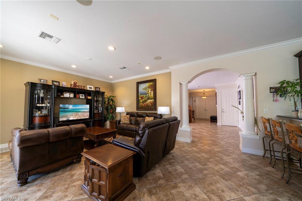 BOTANICA LAKES - Residential