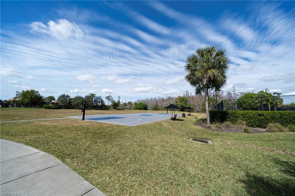 BOTANICA LAKES - Residential