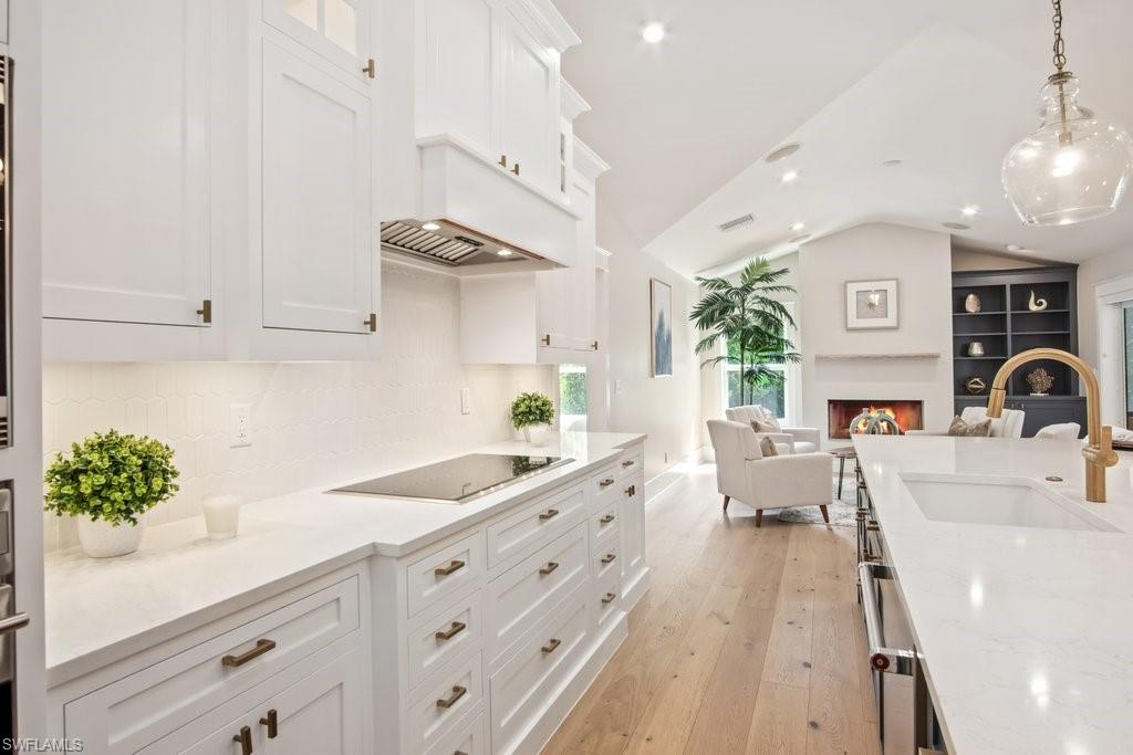 MONTEREY - Residential