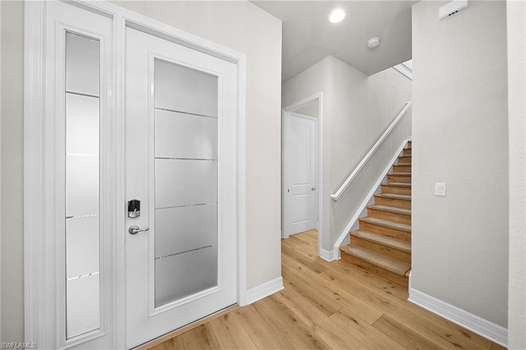 STONECREEK - Residential