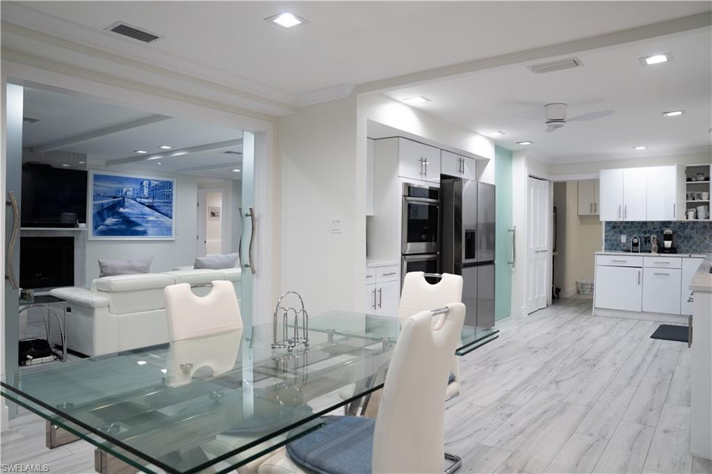 AQUALANE SHORES - Residential