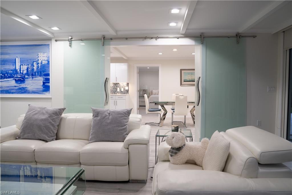 AQUALANE SHORES - Residential