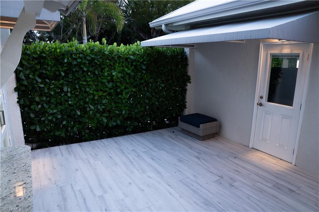 AQUALANE SHORES - Residential