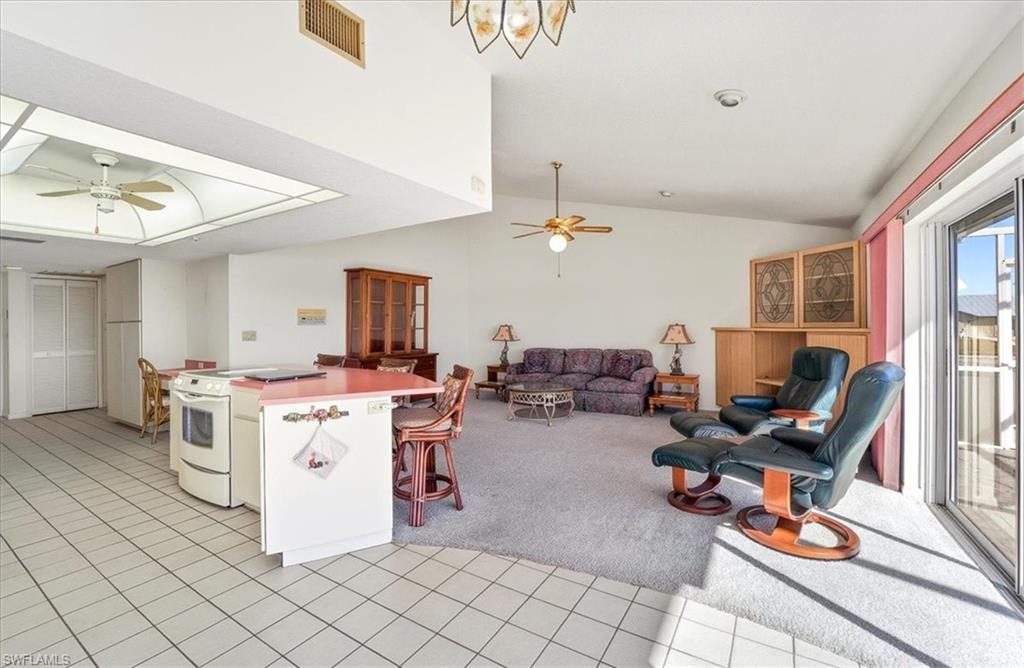 SHAMROCK LAKES - Residential