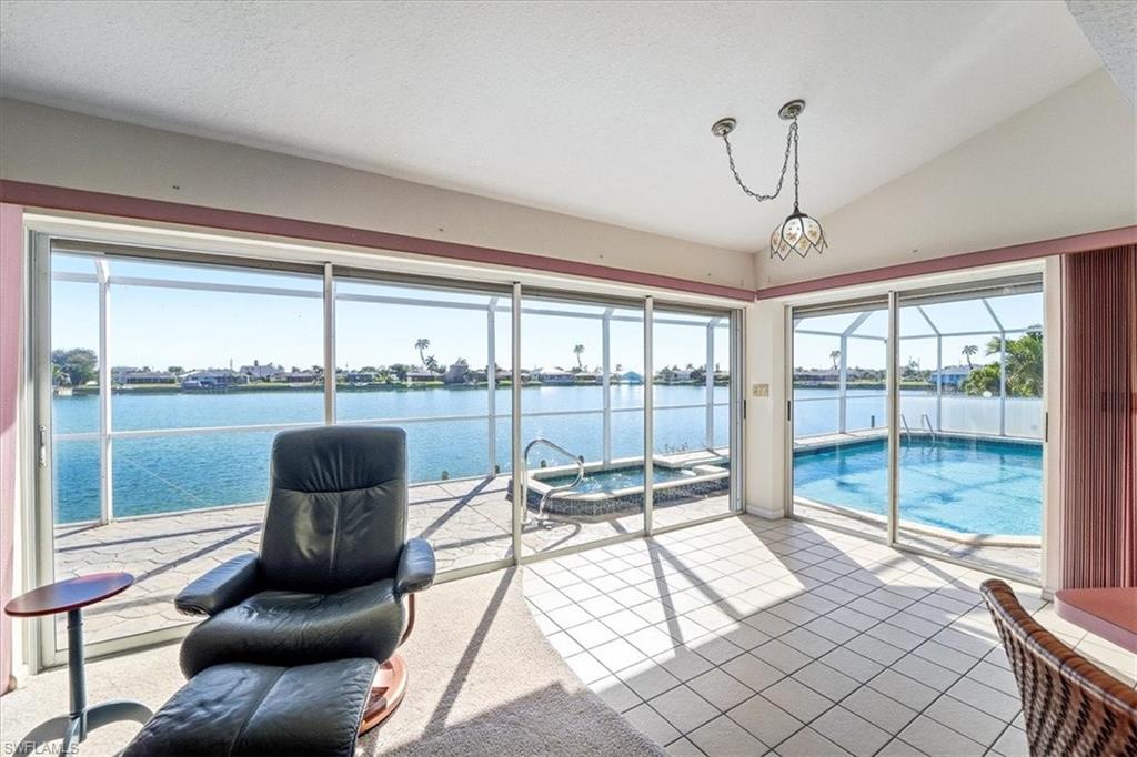 SHAMROCK LAKES - Residential