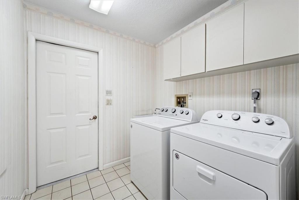 SHAMROCK LAKES - Residential