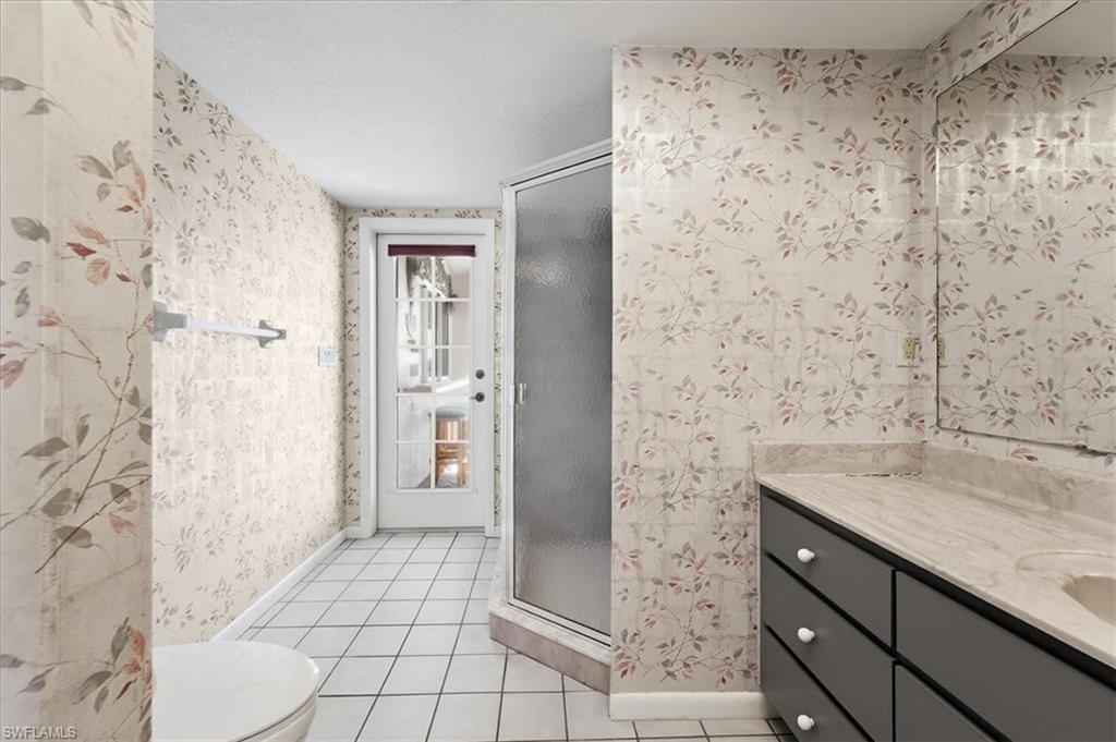 SHAMROCK LAKES - Residential