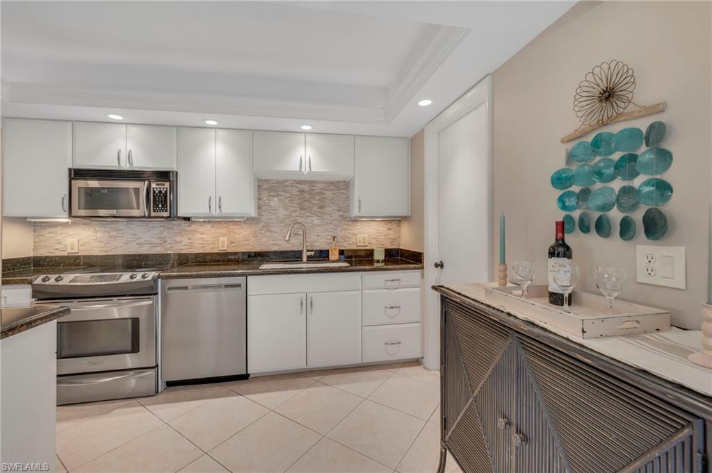788 Park Shore DR D26