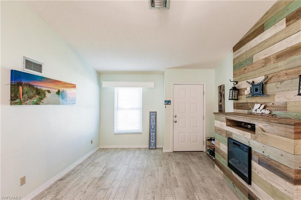 FORT MYERS SHORES - Residential