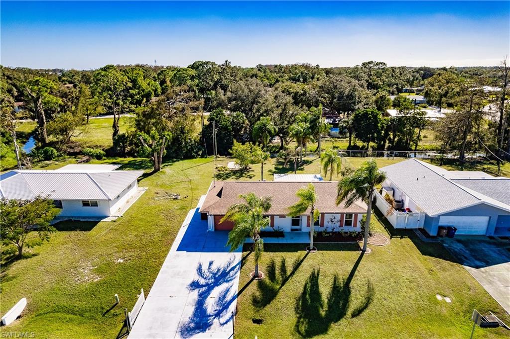 FORT MYERS SHORES - Residential