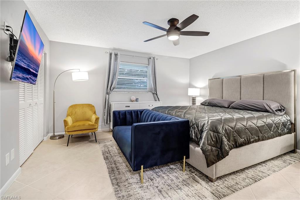 COUNTRY CLUB GARDENS - Residential