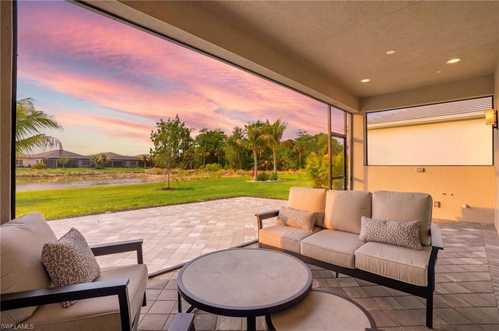 VALENCIA TRAILS - Residential