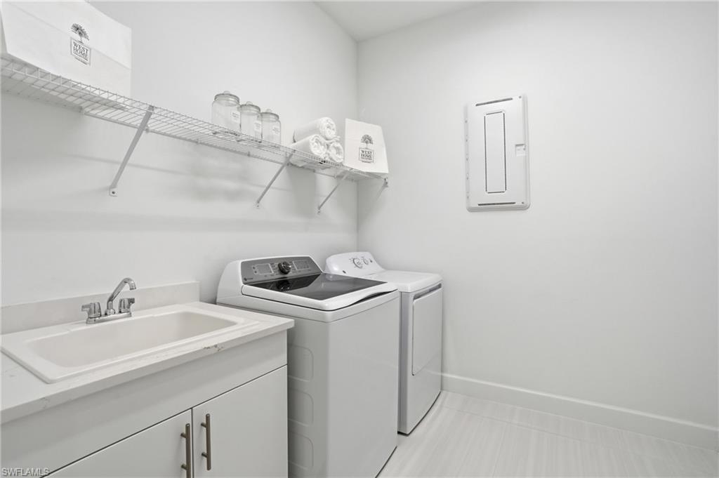 VALENCIA TRAILS - Residential