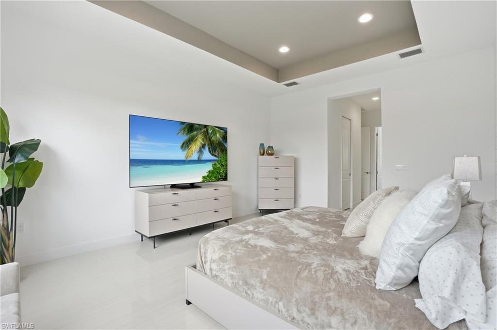 VALENCIA TRAILS - Residential