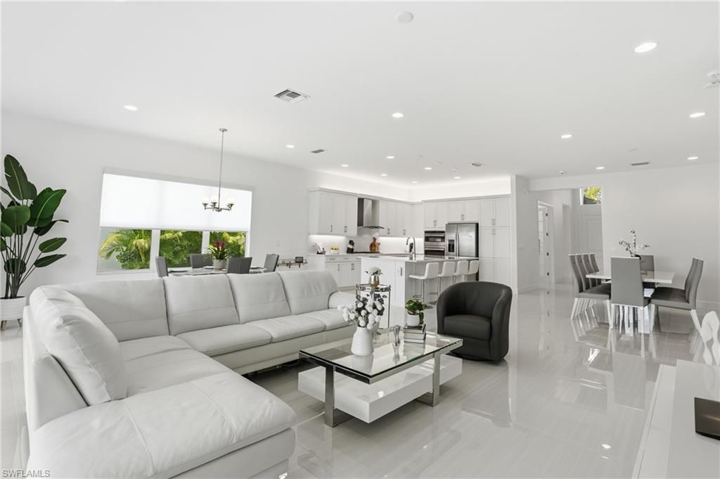 Photo of 11949 Gardenia AVE, NAPLES, FL 34120 (MLS # 226017175)