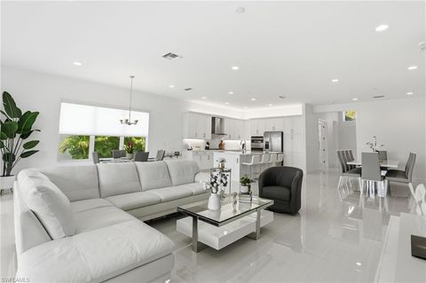 Photo of 11949 Gardenia AVE, NAPLES, FL 34120 (MLS # 226017175)