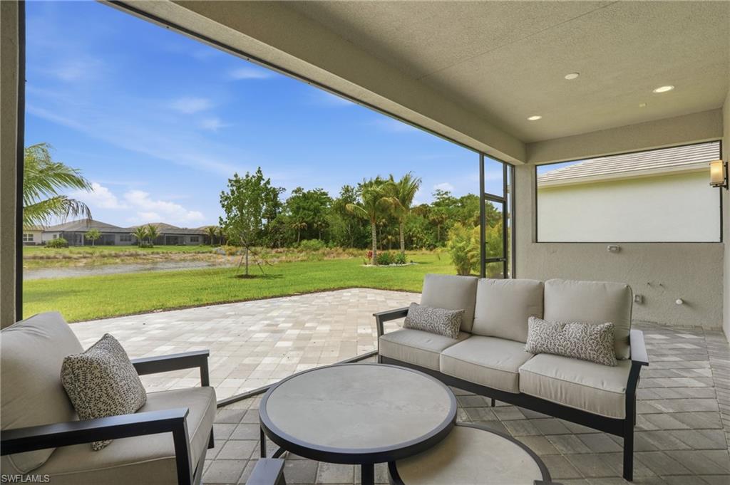 VALENCIA TRAILS - Residential