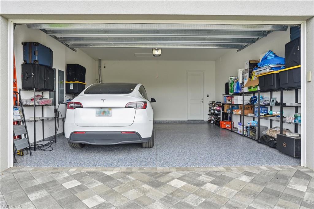 VALENCIA TRAILS - Residential