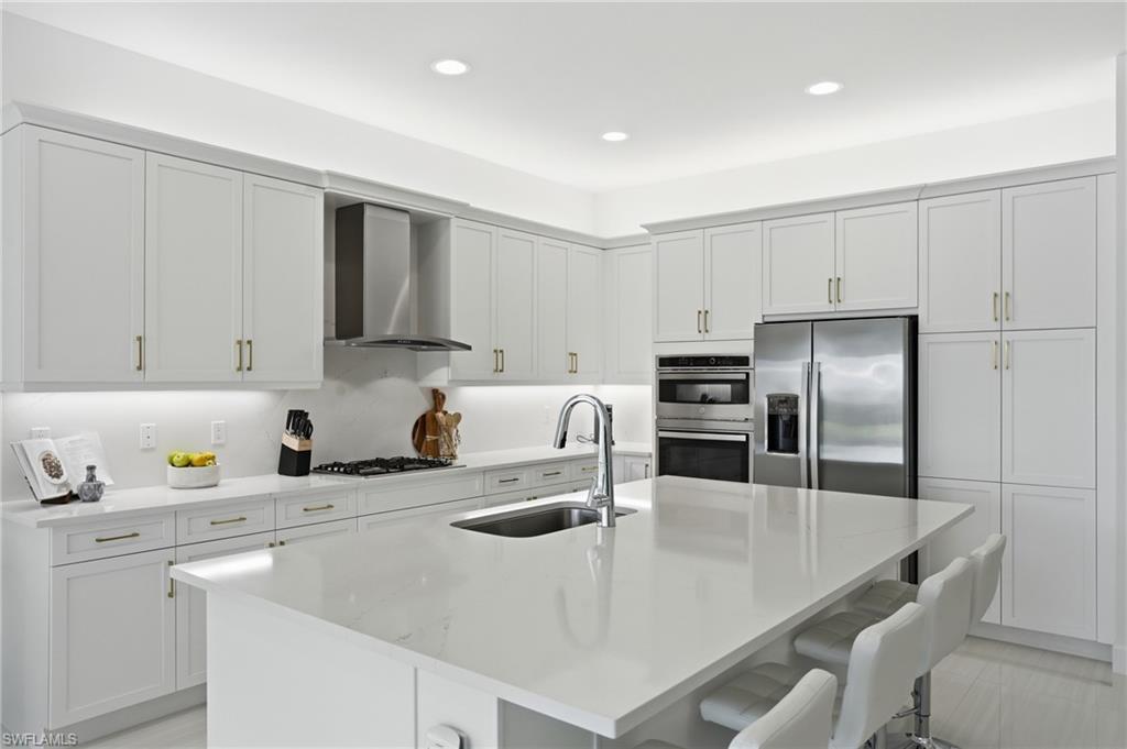 VALENCIA TRAILS - Residential