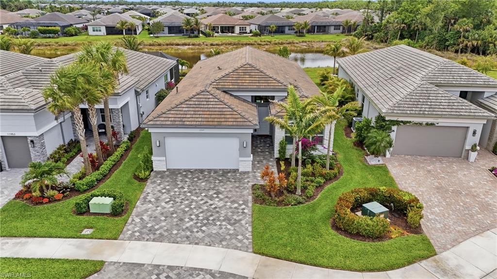 VALENCIA TRAILS - Residential