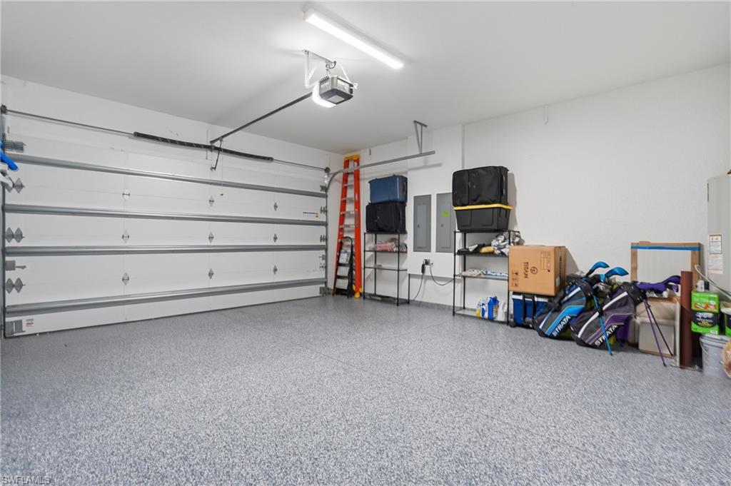 VALENCIA TRAILS - Residential