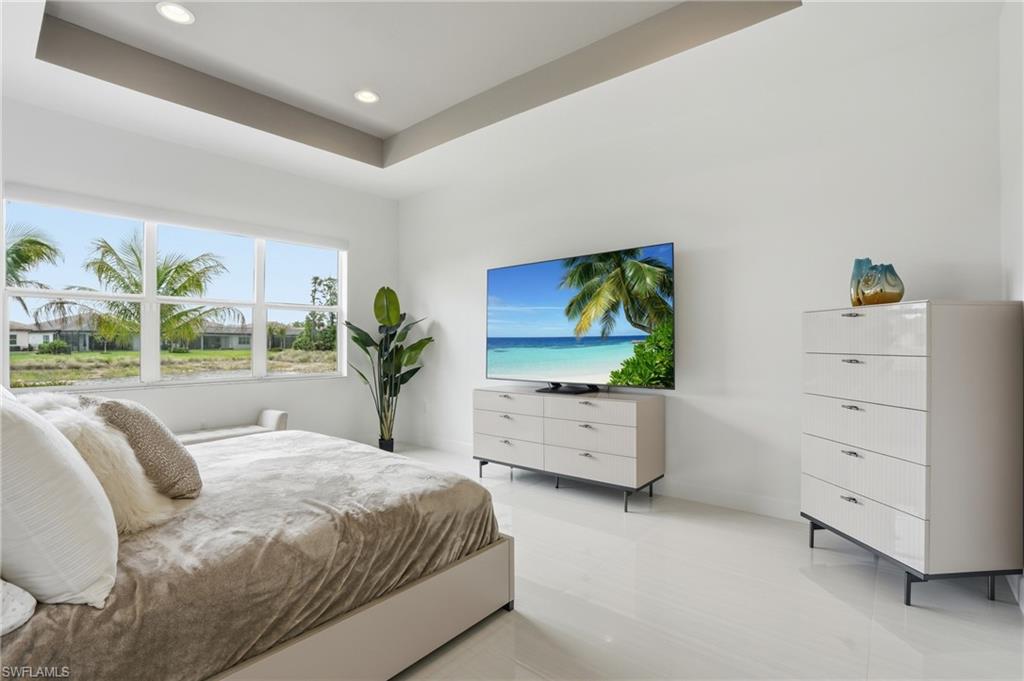 VALENCIA TRAILS - Residential