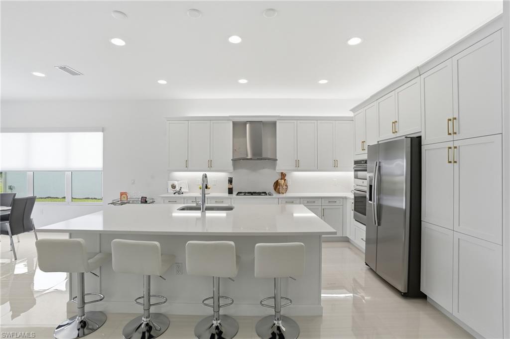 VALENCIA TRAILS - Residential