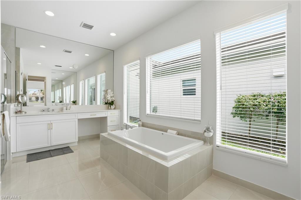 VALENCIA TRAILS - Residential