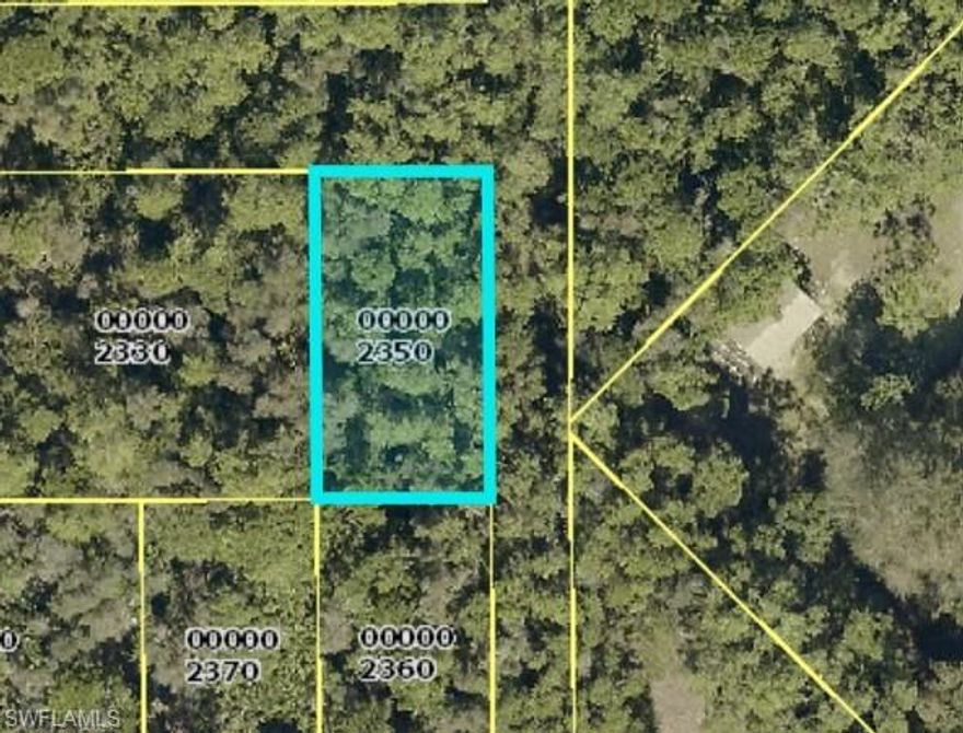 Wonderful lot in the desirable Bokeelia area - perfect for your investment portfolio!