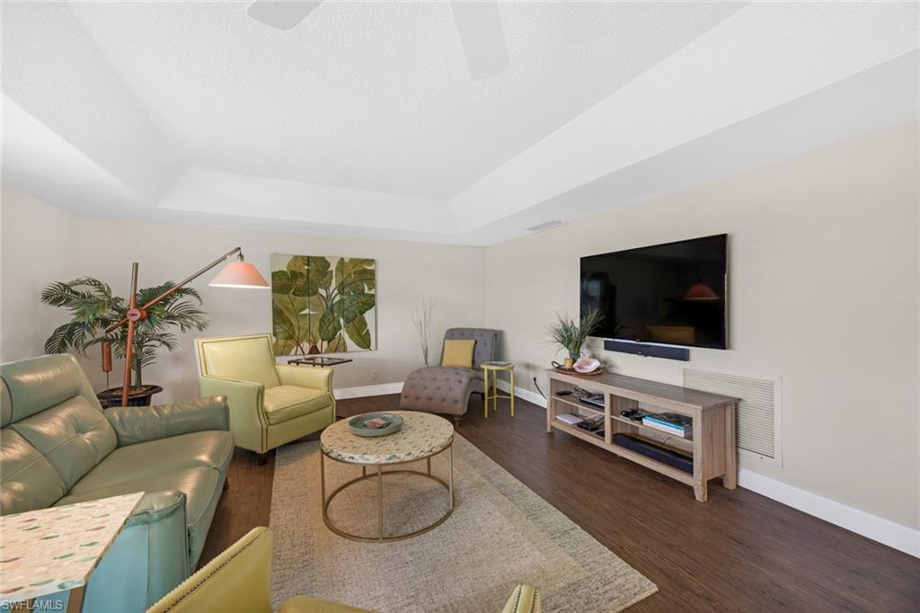 GLADES COUNTRY CLUB - Residential